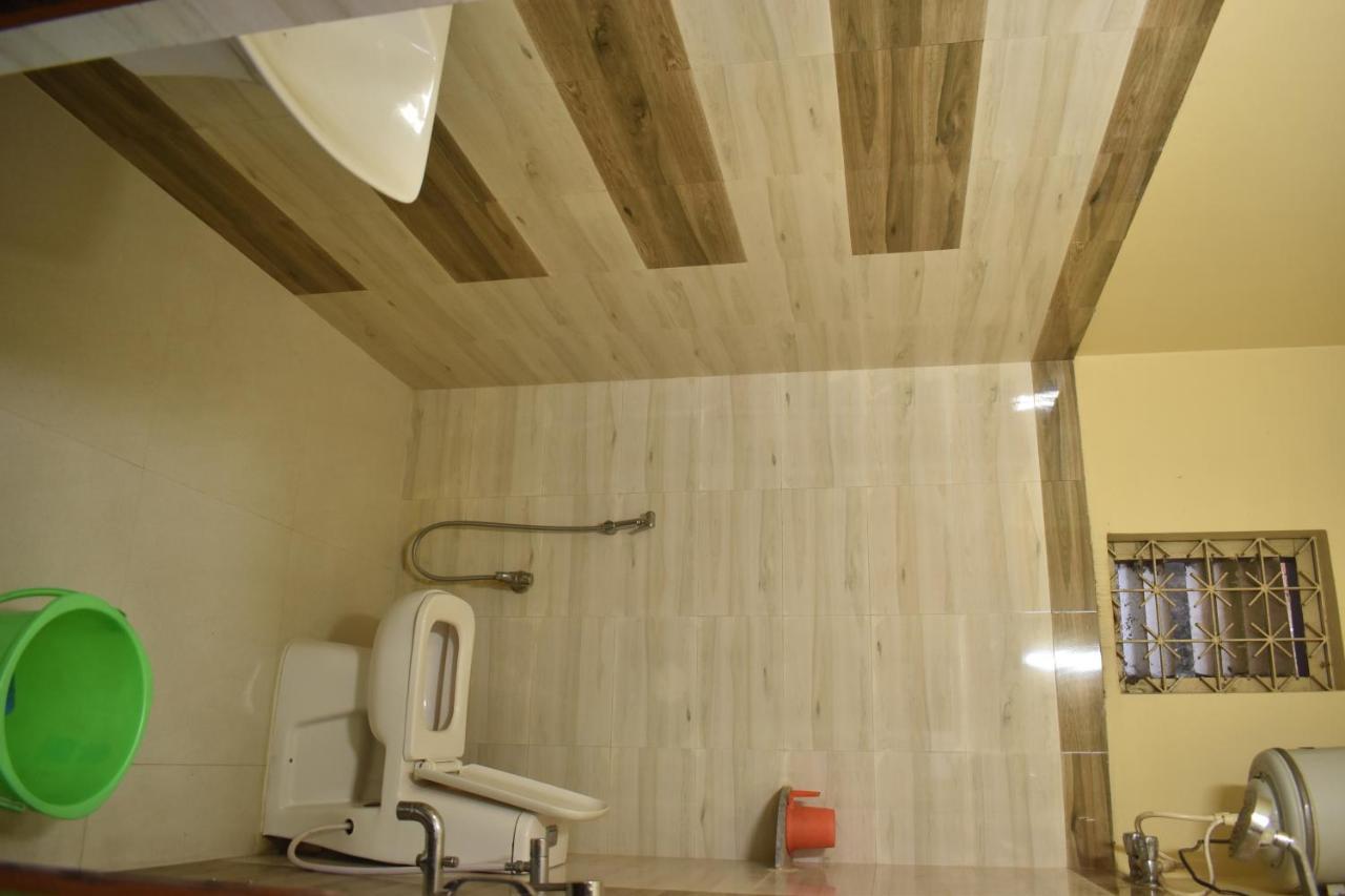 Hotel Suraj Balasore Esterno foto