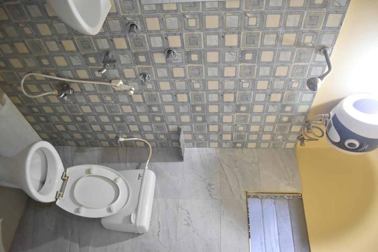 Hotel Suraj Balasore Esterno foto