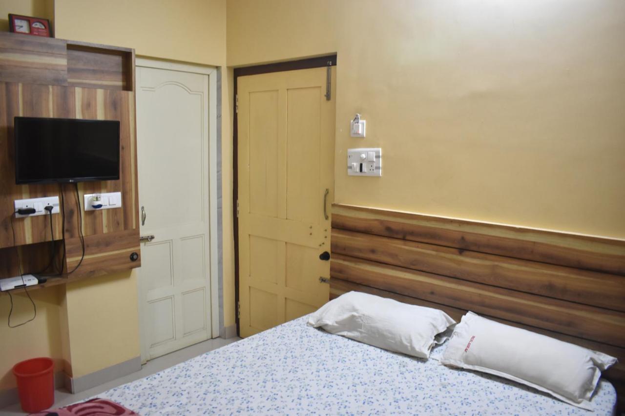 Hotel Suraj Balasore Esterno foto