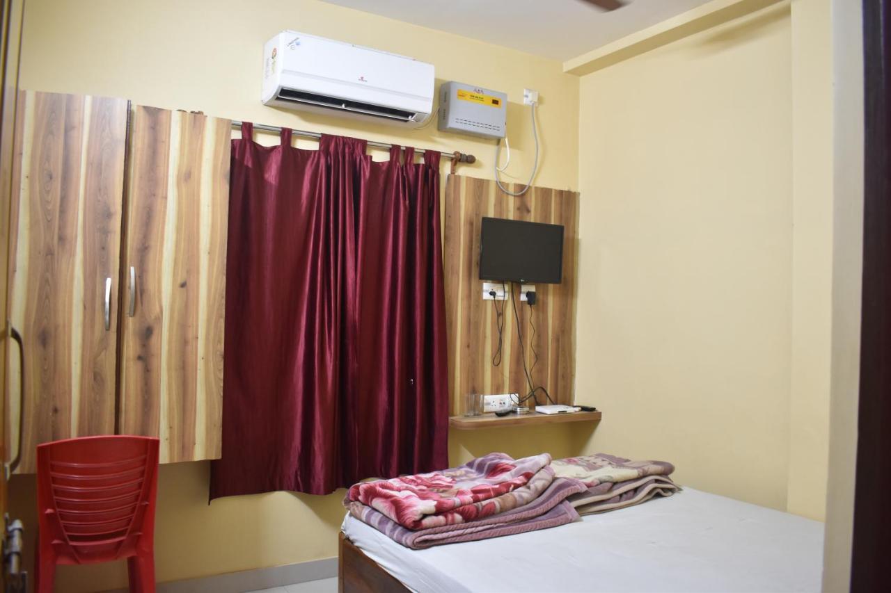 Hotel Suraj Balasore Esterno foto