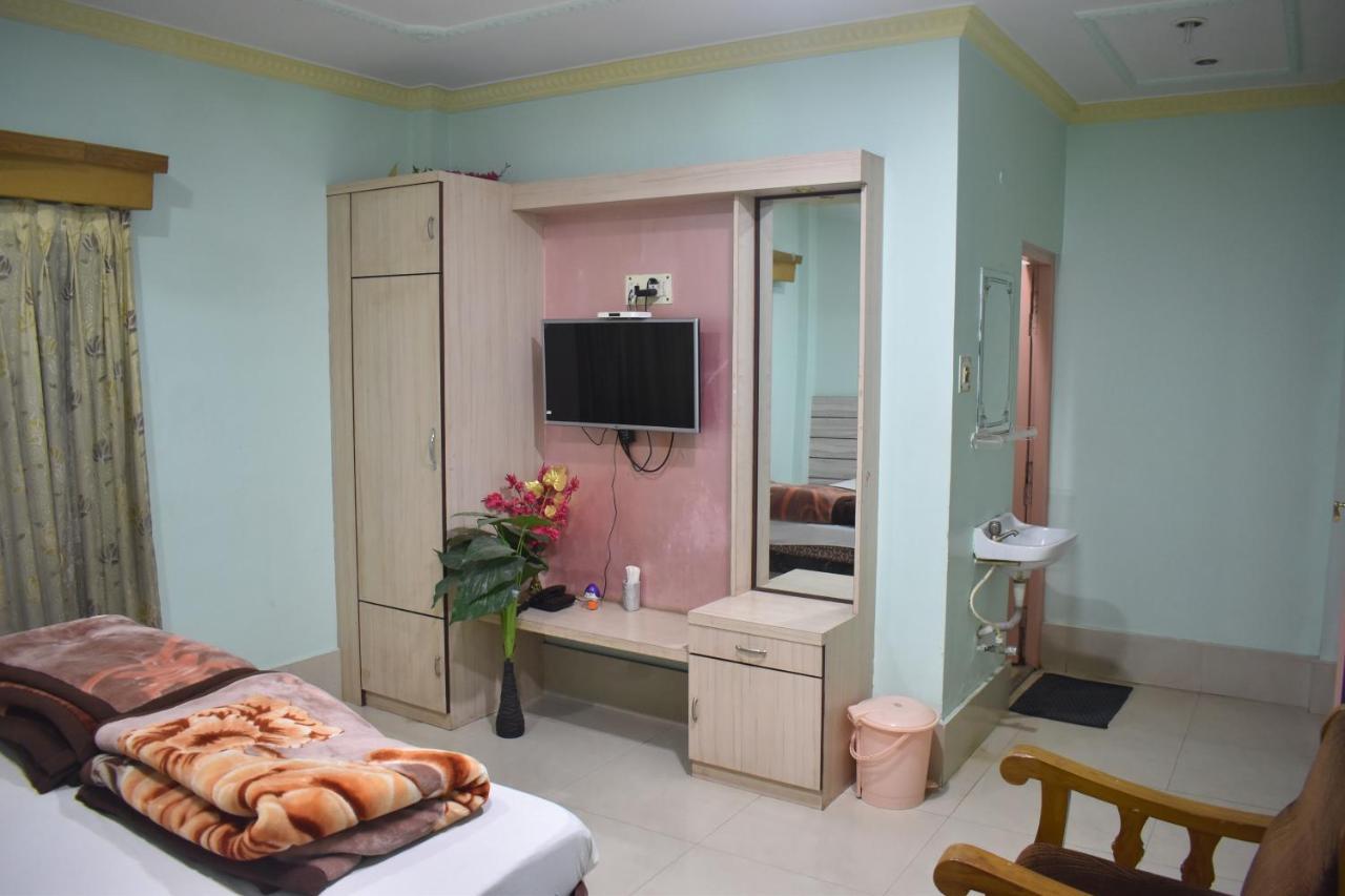 Hotel Suraj Balasore Esterno foto